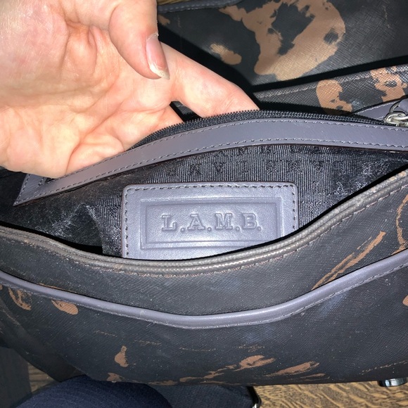 L.A.M.B GWEN STEFANI Large Black Handprint Graphic Messenger Bag Unisex Adult - Picture 14 of 16